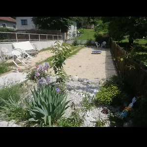 https://le-studio-saint-jean-en-royans.hotels-rhonealpes.com